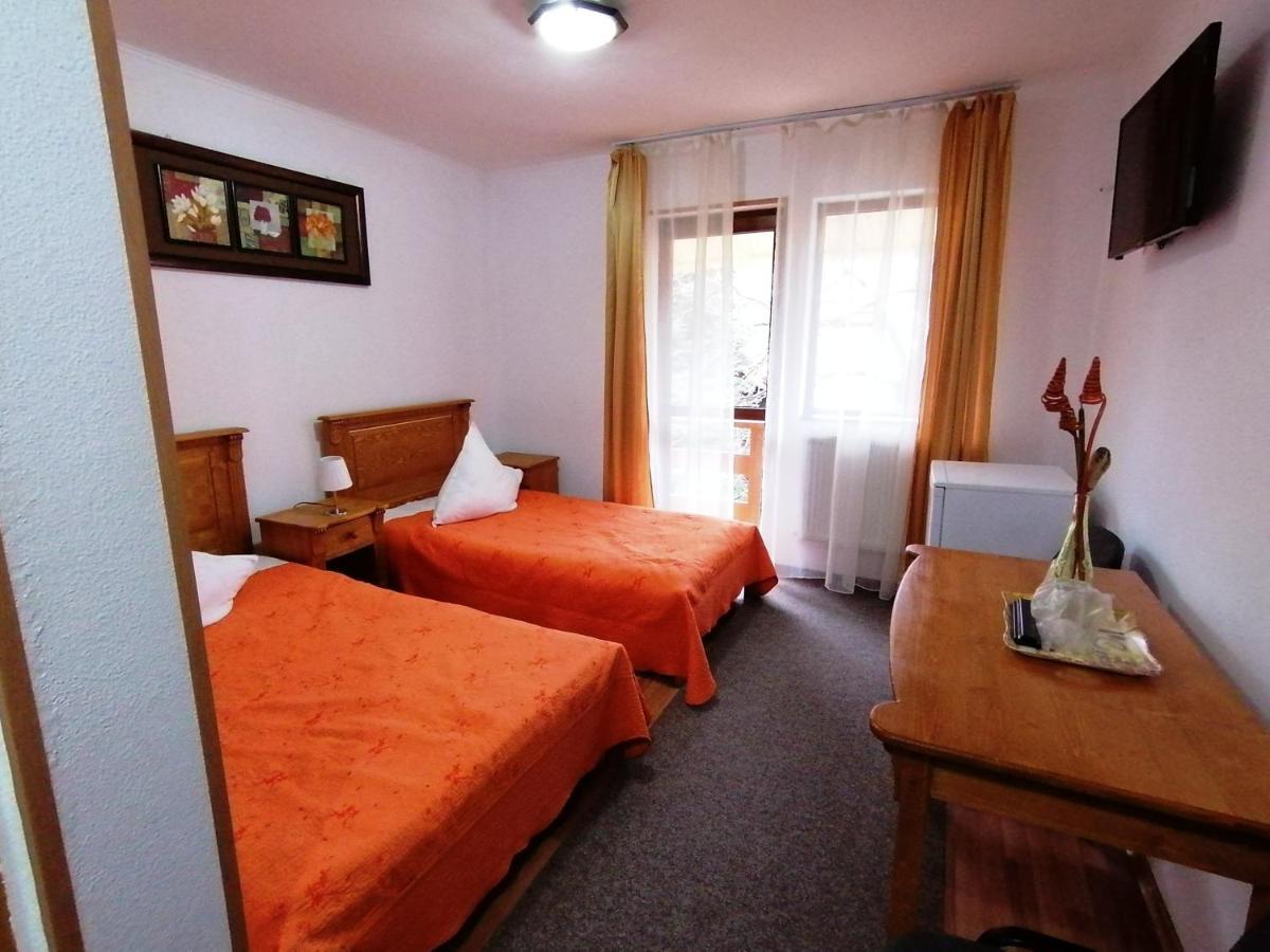 Casa Magica บุชเตนี ภายนอก รูปภาพ